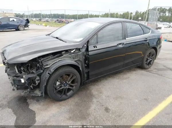 3FA6P0HDXLR159826 2020 FORD FUSION - Image 2