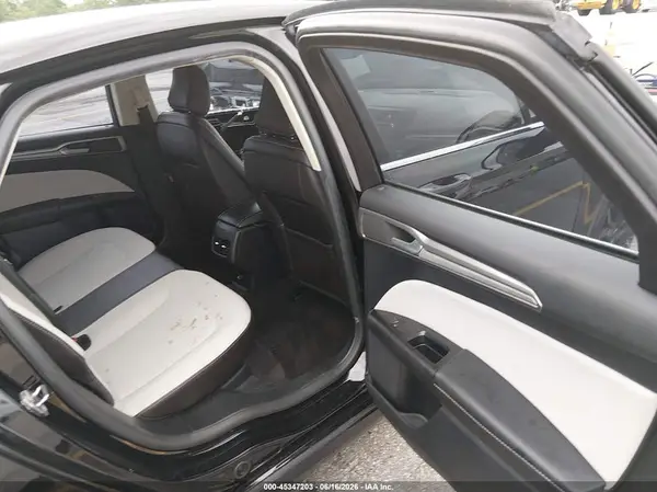 3FA6P0HDXLR159826 2020 FORD FUSION - Image 8