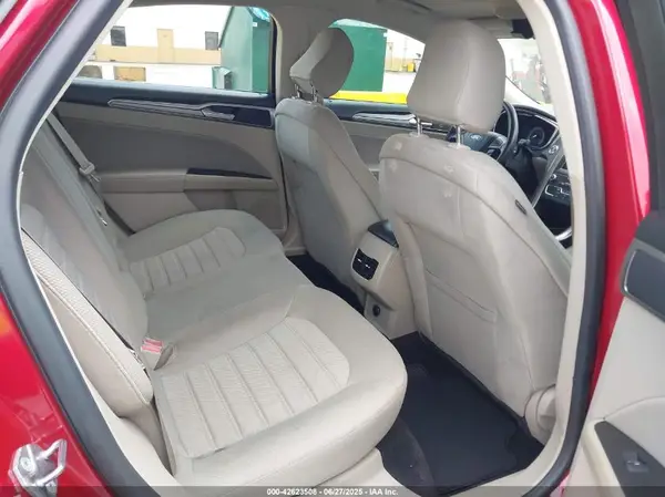 3FA6P0HDXLR160183 2020 FORD FUSION - Image 8
