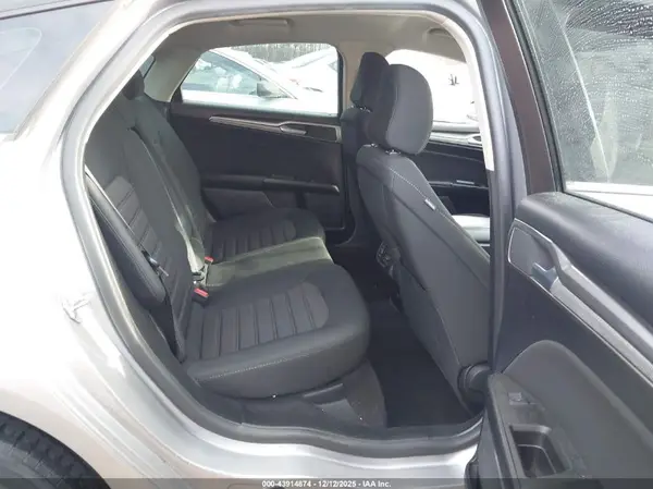 3FA6P0HDXLR161947 2020 FORD FUSION - Image 8