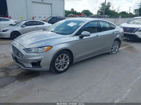 3FA6P0HDXLR162743 2020 FORD FUSION - Image 2