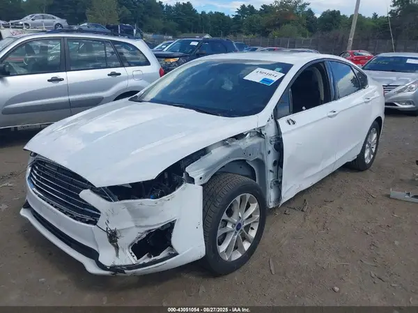 3FA6P0HDXLR164220 2020 FORD FUSION - Image 2