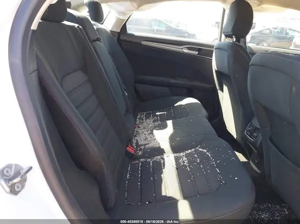 3FA6P0HDXLR183687 2020 FORD FUSION - Image 8
