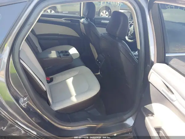 3FA6P0HDXLR188906 2020 FORD FUSION - Image 8