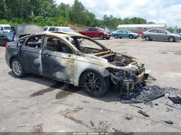 3FA6P0HDXLR191353 2020 FORD FUSION - Image 1