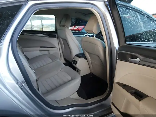 3FA6P0HDXLR202058 2020 FORD FUSION - Image 8