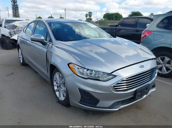 3FA6P0HDXLR221578 2020 FORD FUSION - Image 1