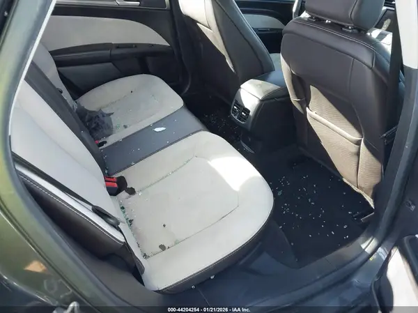 3FA6P0HDXLR229793 2020 FORD FUSION - Image 8