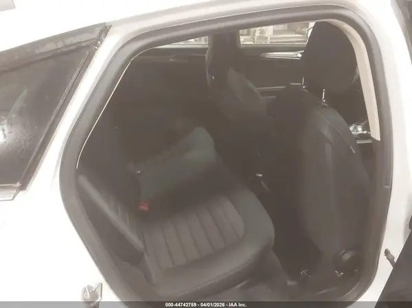 3FA6P0HDXLR231107 2020 FORD FUSION - Image 8