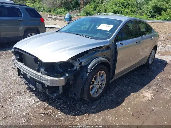 3FA6P0HDXLR249235 2020 FORD FUSION - Image 2