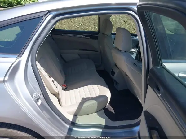 3FA6P0HDXLR249235 2020 FORD FUSION - Image 8