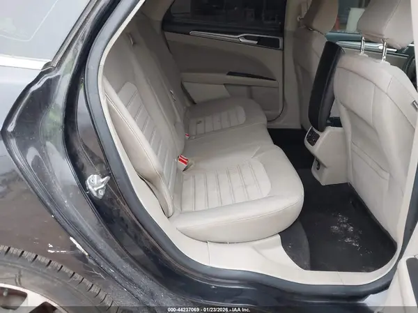 3FA6P0HDXLR254158 2020 FORD FUSION - Image 8
