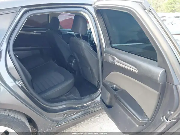 3FA6P0HDXLR254645 2020 FORD FUSION - Image 8