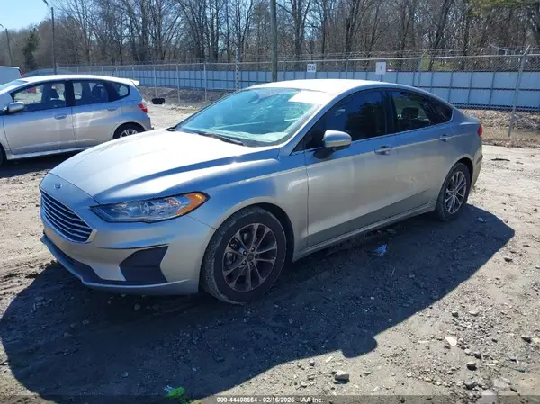 3FA6P0HDXLR256279 2020 FORD FUSION - Image 2