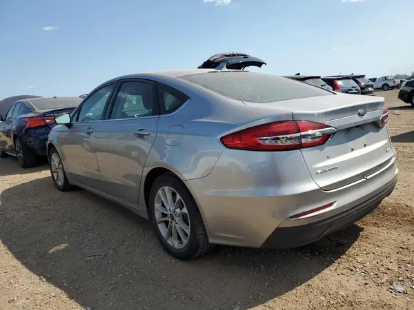 3FA6P0HDXLR256587 2020 FORD FUSION - Image 2