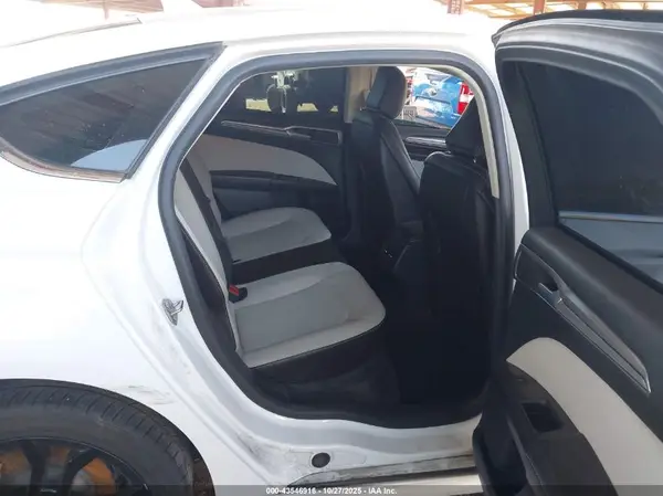 3FA6P0HDXLR259506 2020 FORD FUSION - Image 8