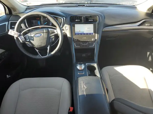 3FA6P0HDXLR261031 2020 FORD FUSION - Image 8