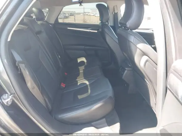 3FA6P0K91GR124232 2016 FORD FUSION - Image 8