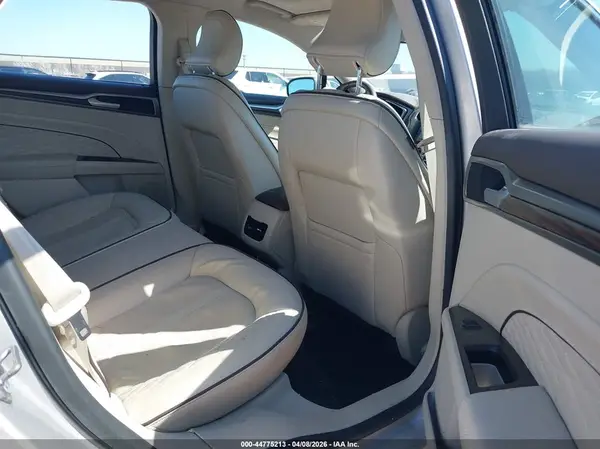 3FA6P0K91JR114002 2018 FORD FUSION - Image 8