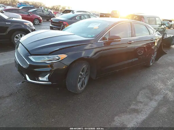 3FA6P0K92LR135699 2020 FORD FUSION - Image 2