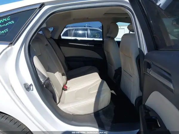 3FA6P0K94GR400824 2016 FORD FUSION - Image 8