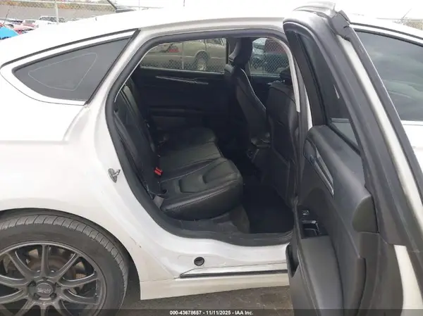 3FA6P0K95GR206335 2016 FORD FUSION - Image 8