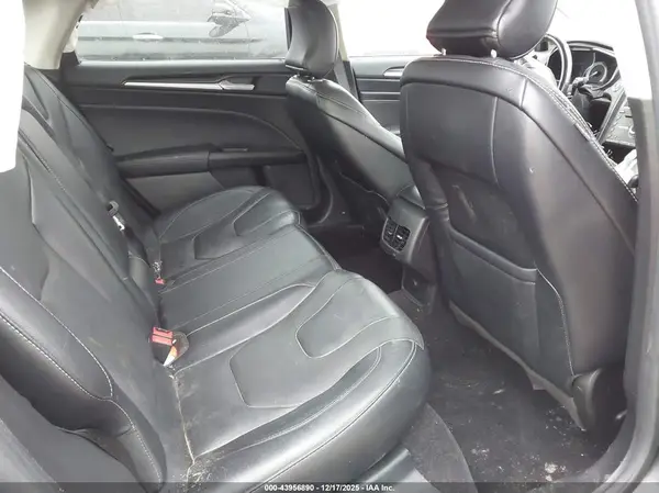 3FA6P0K95HR228143 2017 FORD FUSION - Image 8