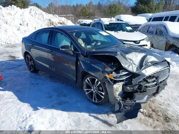 3FA6P0K95LR138516 2020 FORD FUSION - Image 1