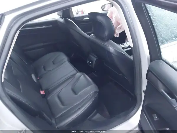 3FA6P0K96HR170060 2017 FORD FUSION - Image 8