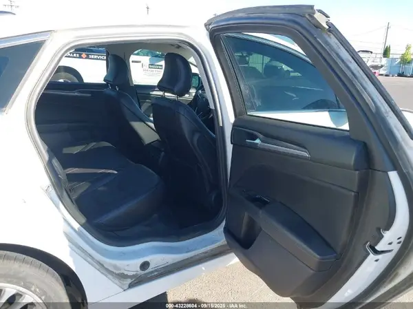 3FA6P0K97GR217935 2016 FORD FUSION - Image 8