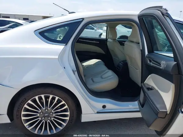 3FA6P0K97HR114628 2017 FORD FUSION - Image 8