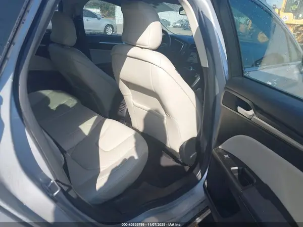 3FA6P0K97HR116038 2017 FORD FUSION - Image 8