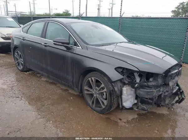 3FA6P0K97LR192657 2020 FORD FUSION - Image 1