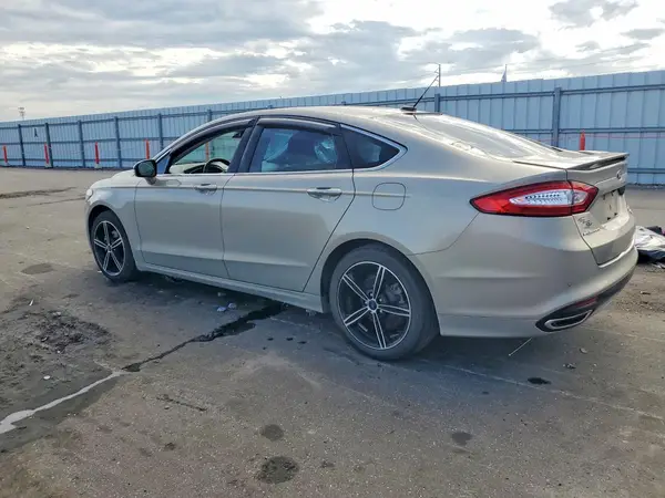 3FA6P0K98GR110585 2016 FORD FUSION - Image 2