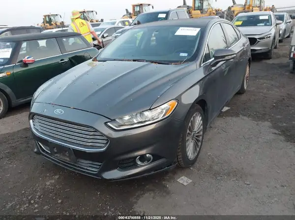 3FA6P0K9XGR117621 2016 FORD FUSION - Image 2