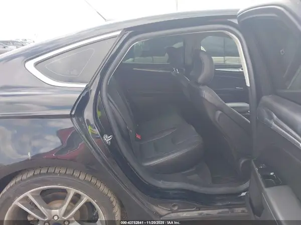 3FA6P0K9XGR156421 2016 FORD FUSION - Image 8