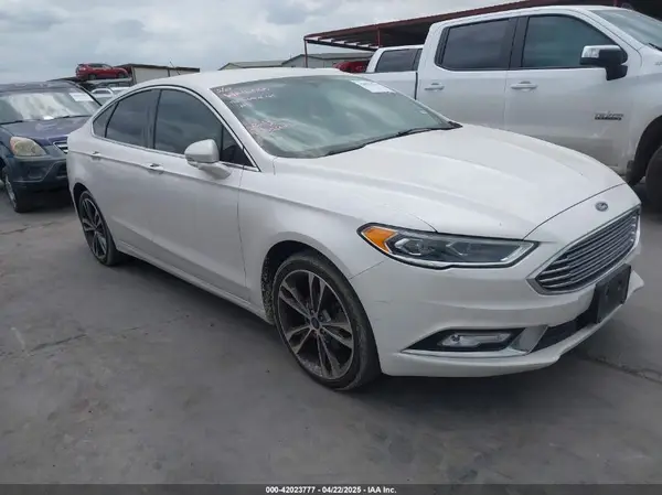 3FA6P0K9XHR155626 2017 FORD FUSION - Image 1