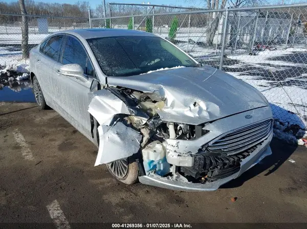 3FA6P0K9XHR281095 2017 FORD FUSION - Image 1