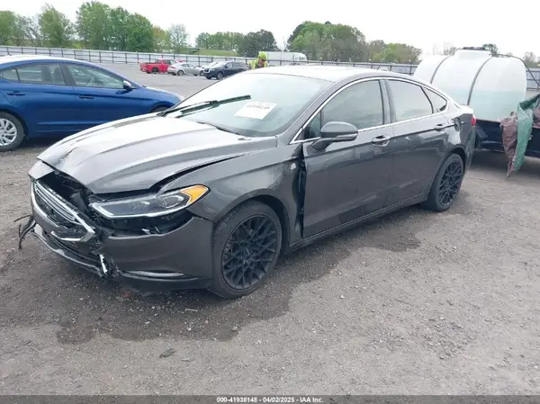 3FA6P0K9XJR160993 2018 FORD FUSION - Image 2