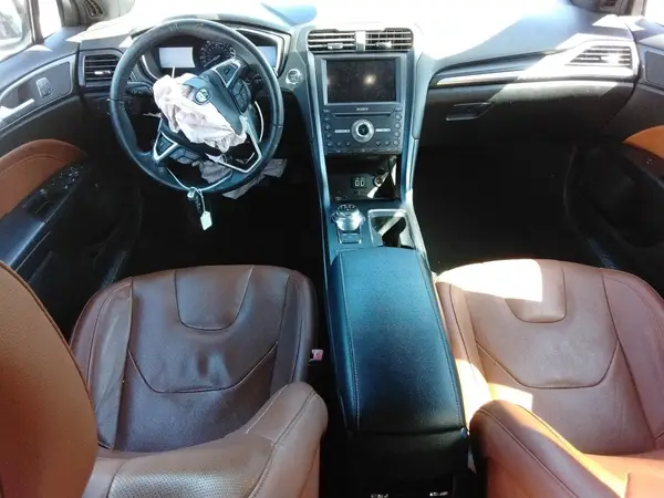 3FA6P0K9XKR144083 2019 FORD FUSION - Image 8