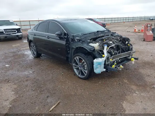 3FA6P0K9XLR194239 2020 FORD FUSION - Image 1