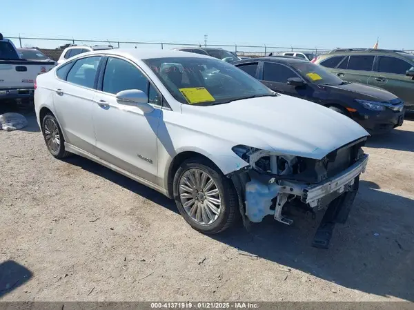 3FA6P0LU0GR227225 2016 FORD FUSION - Image 1