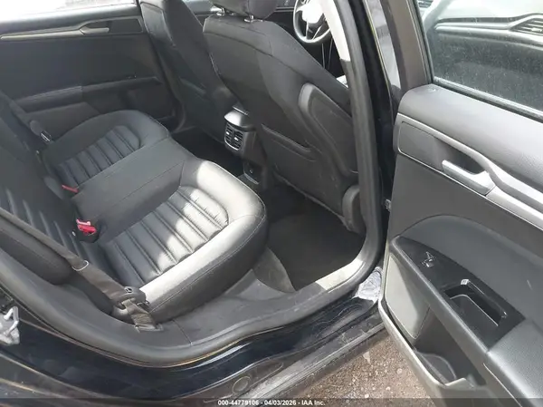3FA6P0LU0GR285612 2016 FORD FUSION - Image 8