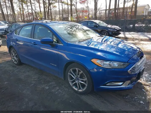 3FA6P0LU0HR160630 2017 FORD FUSION - Image 1
