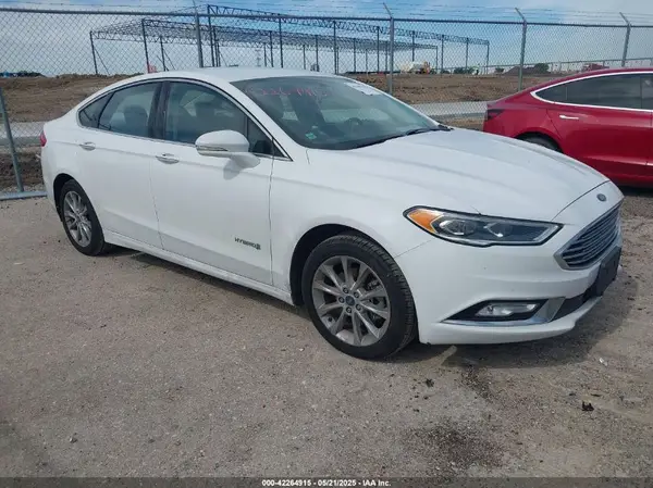 3FA6P0LU0HR165083 2017 FORD FUSION - Image 1