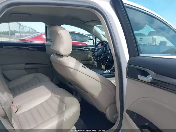 3FA6P0LU0HR165083 2017 FORD FUSION - Image 8