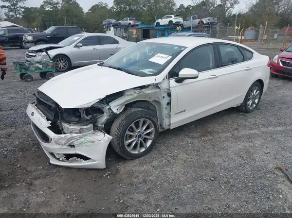 3FA6P0LU0HR233012 2017 FORD FUSION - Image 2