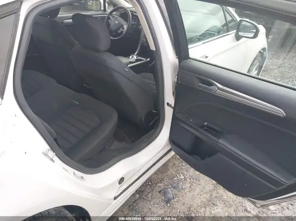 3FA6P0LU0HR233012 2017 FORD FUSION - Image 8