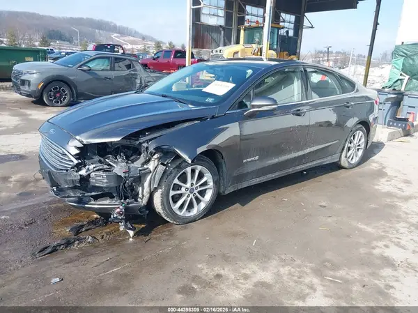 3FA6P0LU0HR245483 2017 FORD FUSION - Image 2