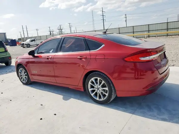 3FA6P0LU0HR257777 2017 FORD FUSION - Image 2